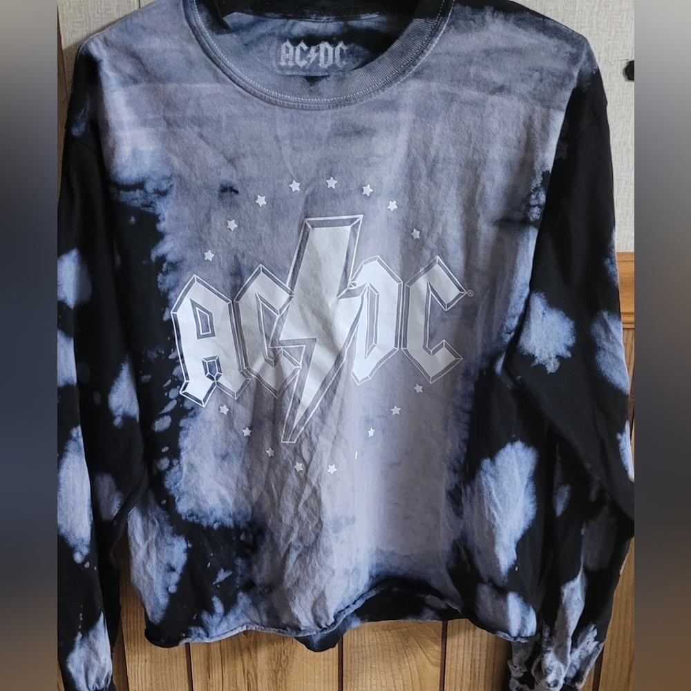 vtg looking acdc long sleeve tie dye shirt